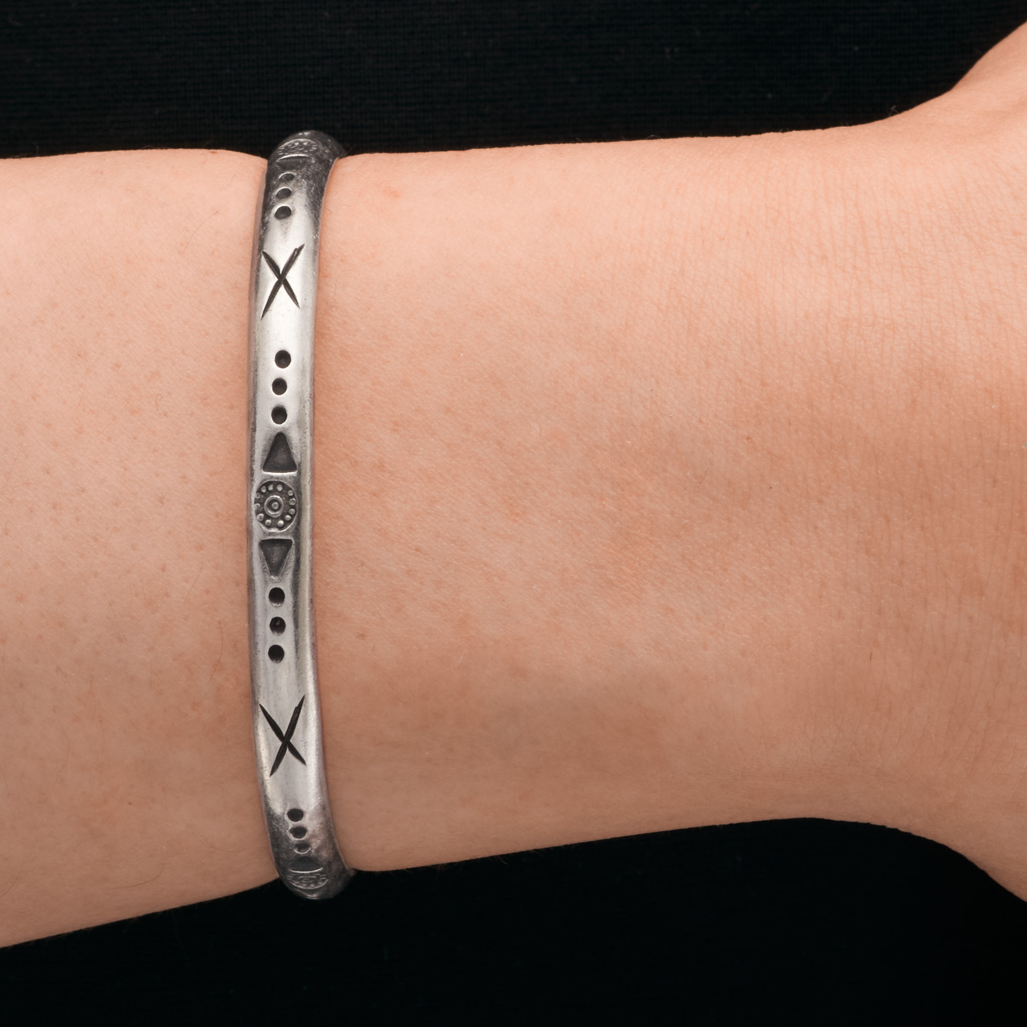 カレン 族 シルバー バングル フリーサイズ 幅広 太め メンズ