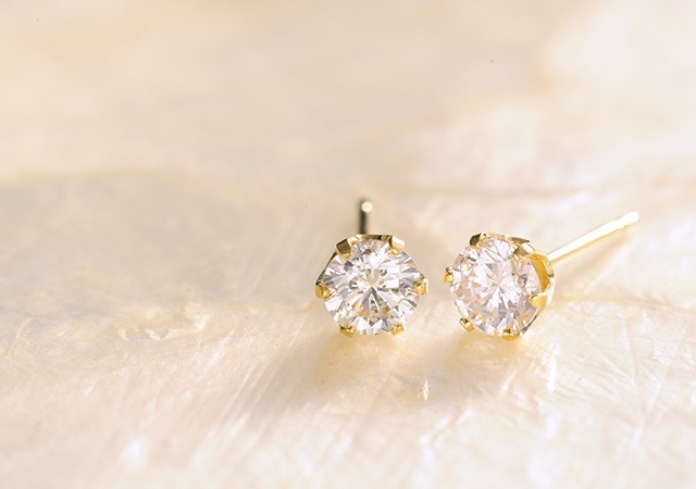 K18 diamond pierced earrings float 0.5ct