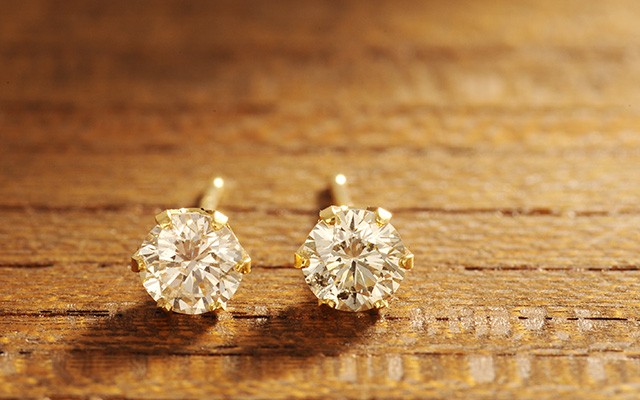 K18 diamond pierced earrings float 0.5ct