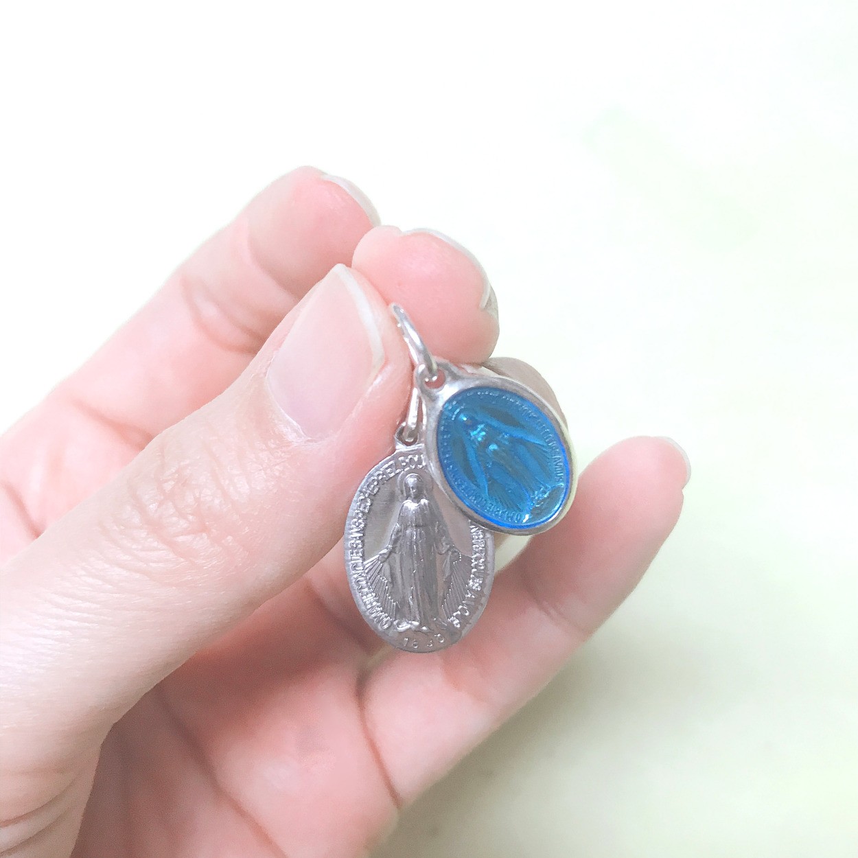 ★まとめ売り★ メダイユ ペンダントトップ チャーム A medal-n-de.jpg