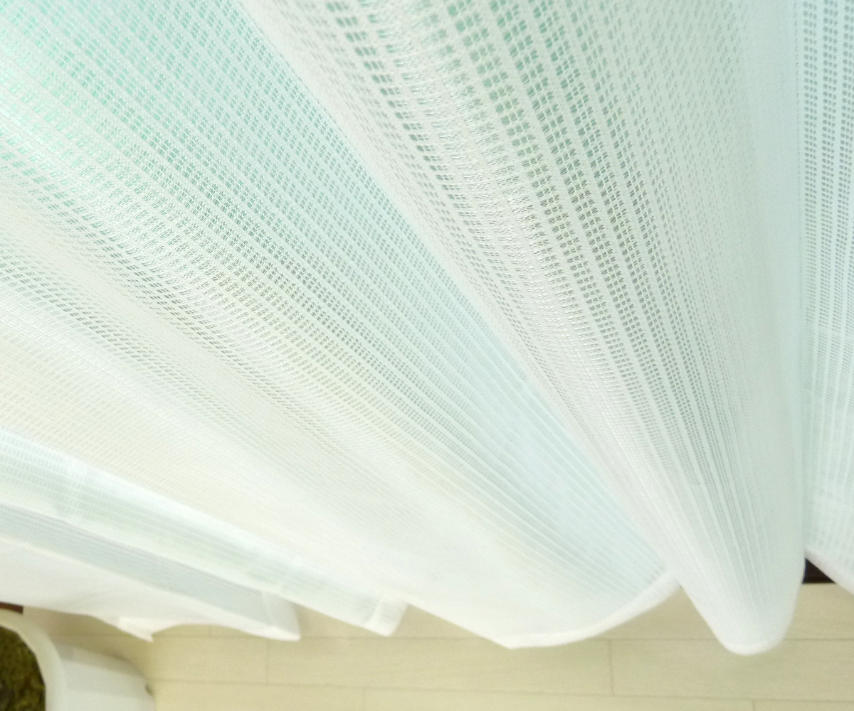 既製ミラーレース格子柄