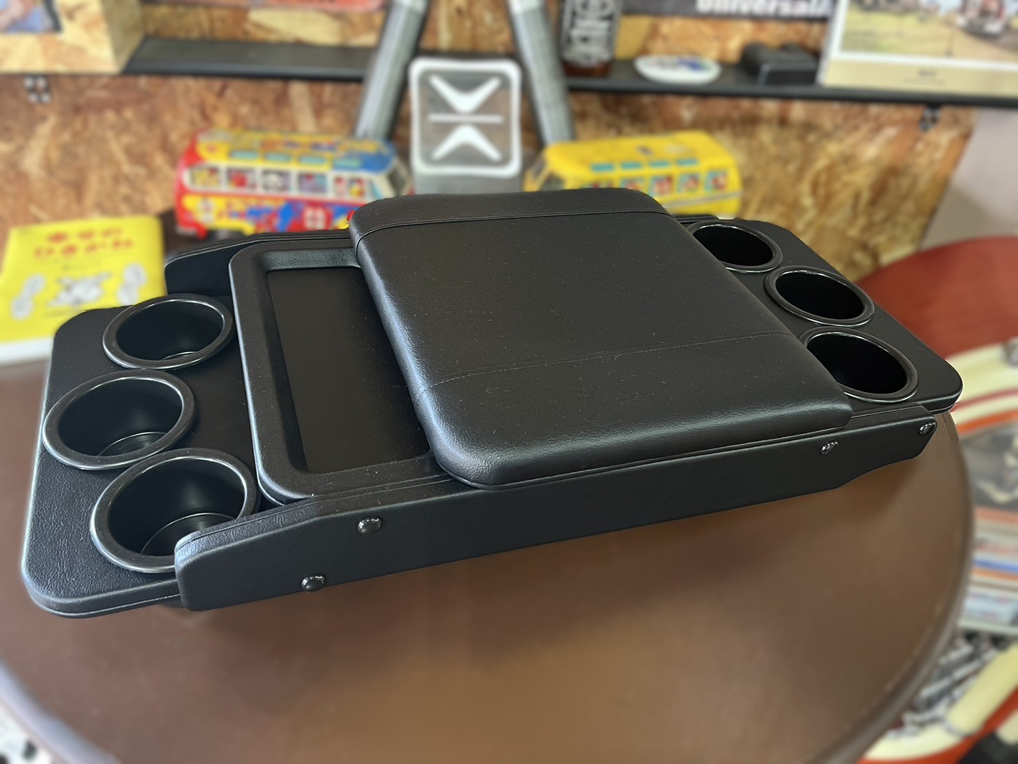 ハイエース　センターコンソール　ハイエースカスタムクラブ製 ハイエースワイド車両用カスタムクラブオリジナルコンソール