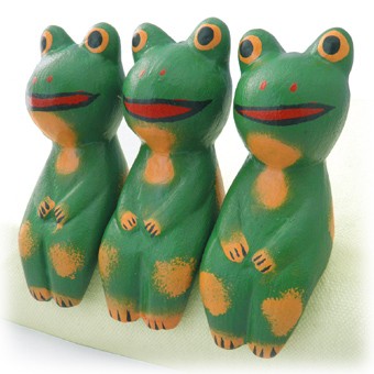 カエル 置物 木彫り お座り蛙トリオ 3個セット 縁起物 開運雑貨 ギフト