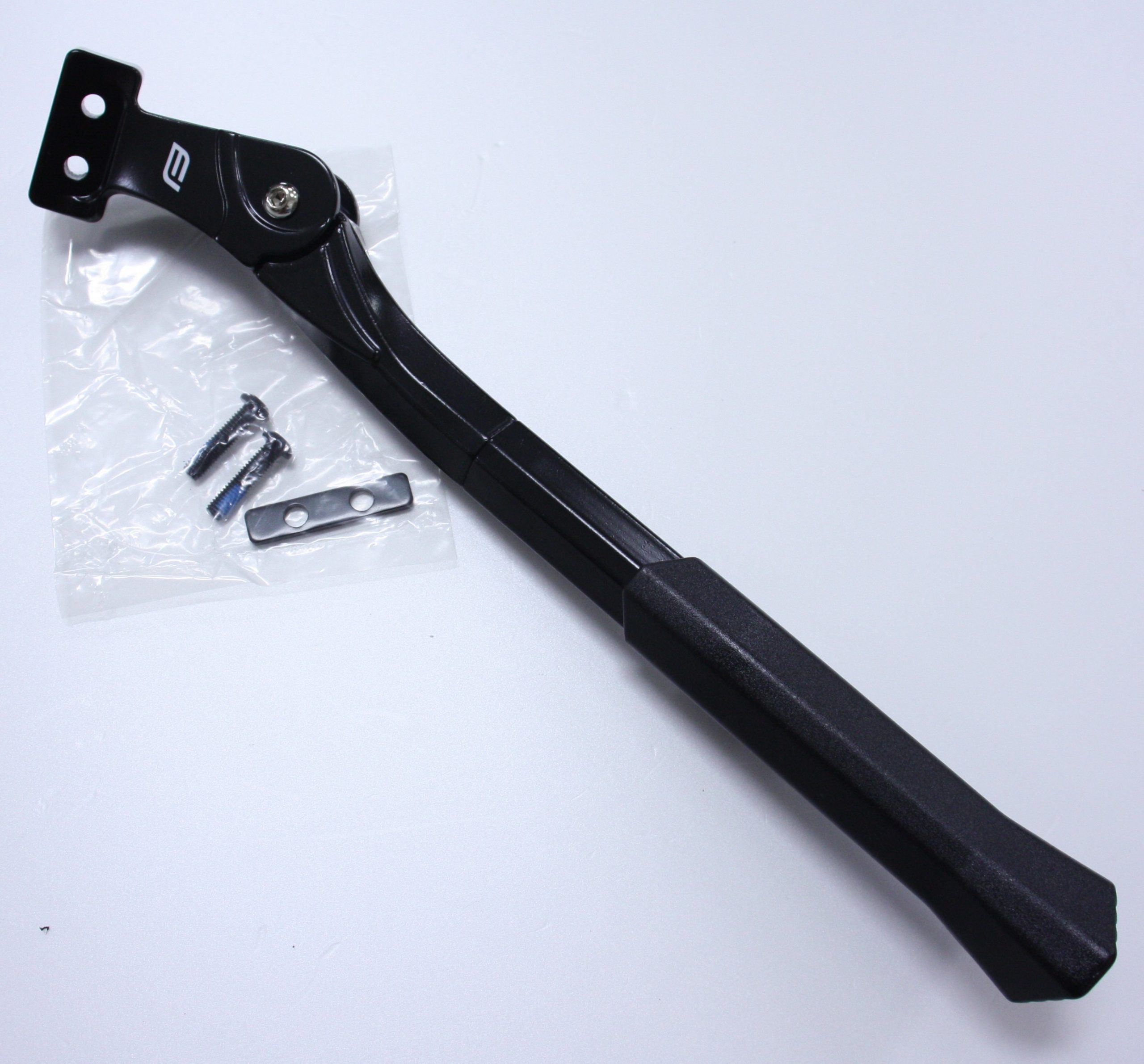 ①RRR　スタンド本体部分 FORCE（自転車） 自転車 1本スタンド ダボ穴固定 18mm ブラック