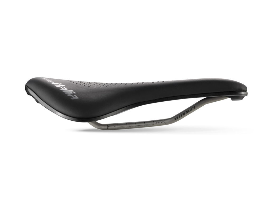 Selle Italia NOVUS Boost EVO サドル ブラック Amazon | セライタリア(Selle Italia) NOVUS BOOST EVO S.F Mn