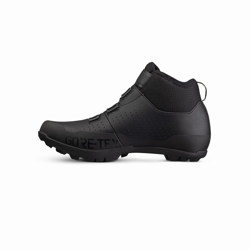 fizik フィジーク terra artica GTX 新品未使用 夏トクSALE)フィジーク（FIZIK） TERRA ARTICA GTX ＜ブラック＞ 冬用