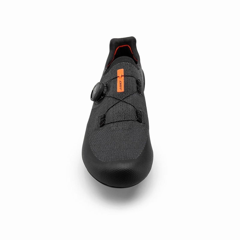 Road bike shoes for cycling, for men and women - DMT Cycling
