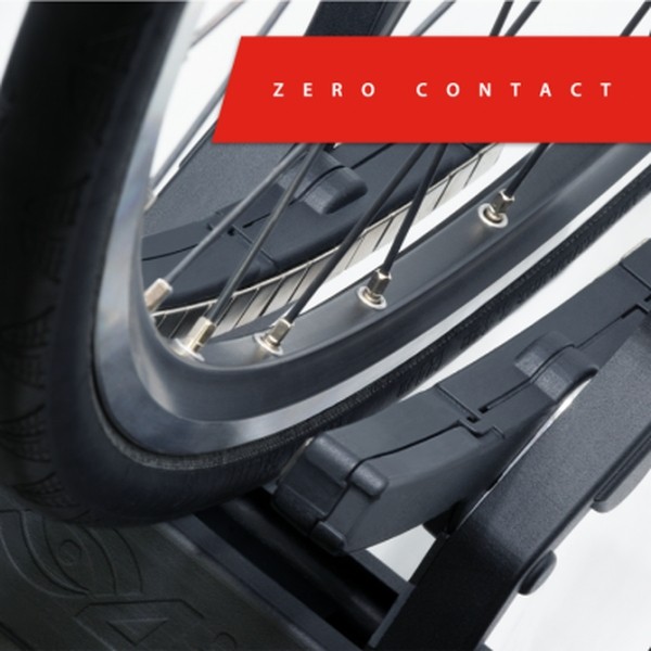 4iiii フォーアイ Fliiiight スマートトレーナー ローラー台