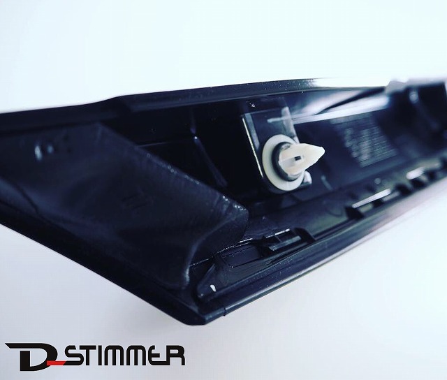 BMW MINIFピラーカバー 右側（純正品・新品）BMWMINI/R60 R61純正番号:51139801510