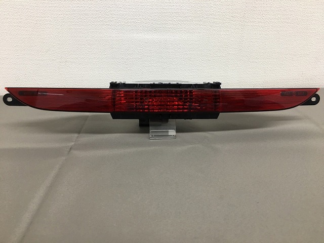 Audi（アウディ） 純正 リアフォグランプAUDI TT純正番号:8J0945703