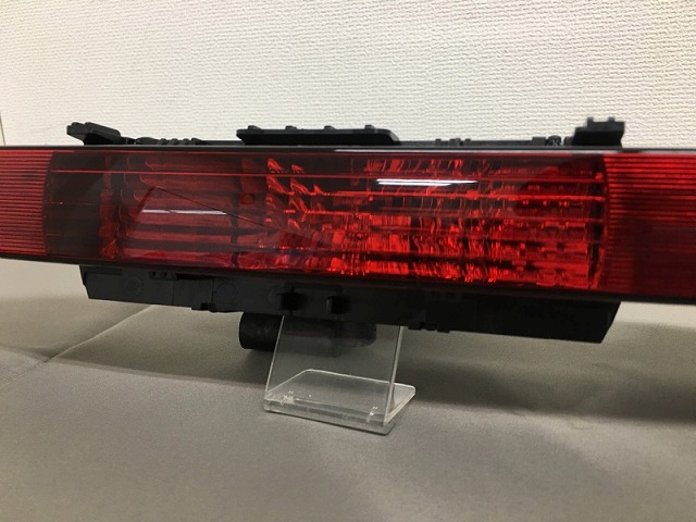 Audi（アウディ） 純正 リアフォグランプAUDI TT純正番号:8J0945703
