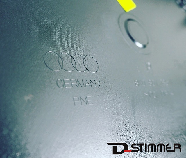 AUDIフロントライセンスブラケット（純正品・新品）AUDI A4（8K型）純正番号:8K0807285ET94 [ 爆買 ]