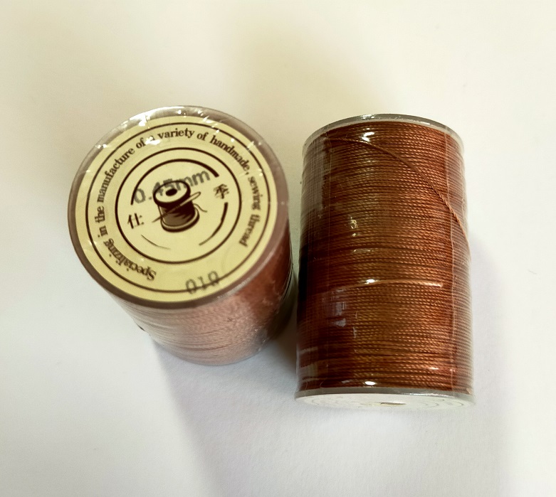 ろう引き糸　レザーコート手縫い 40色　80ｍ/巻　丸糸　幅0.45mm　 |  | 33