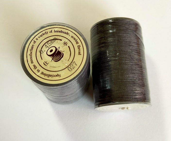 ろう引き糸　レザーコート手縫い 40色　80ｍ/巻　丸糸　幅0.45mm　 |  | 32