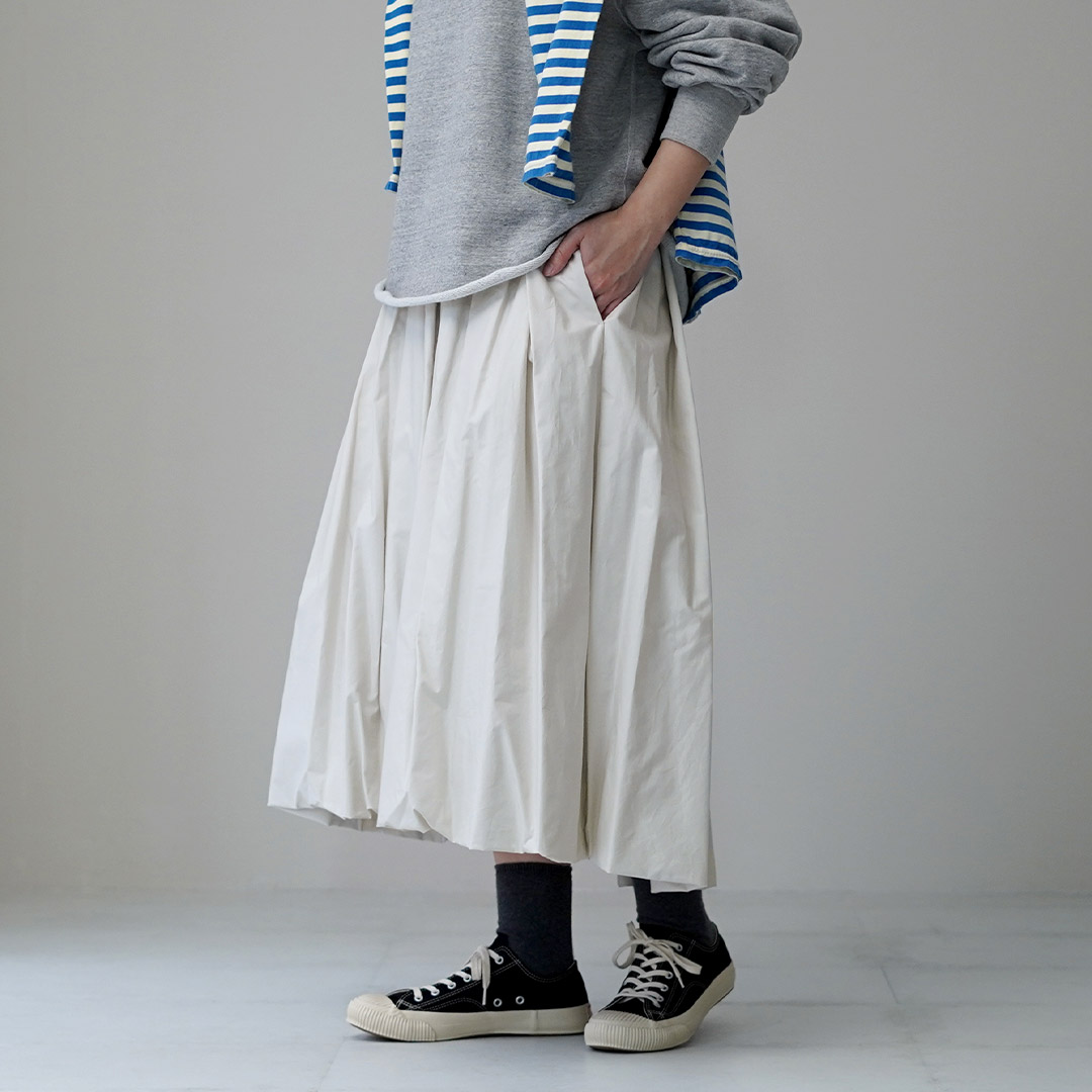 MidiUmi（ミディウミ） バルーン スカート / 膝下 ロング 無地 黒