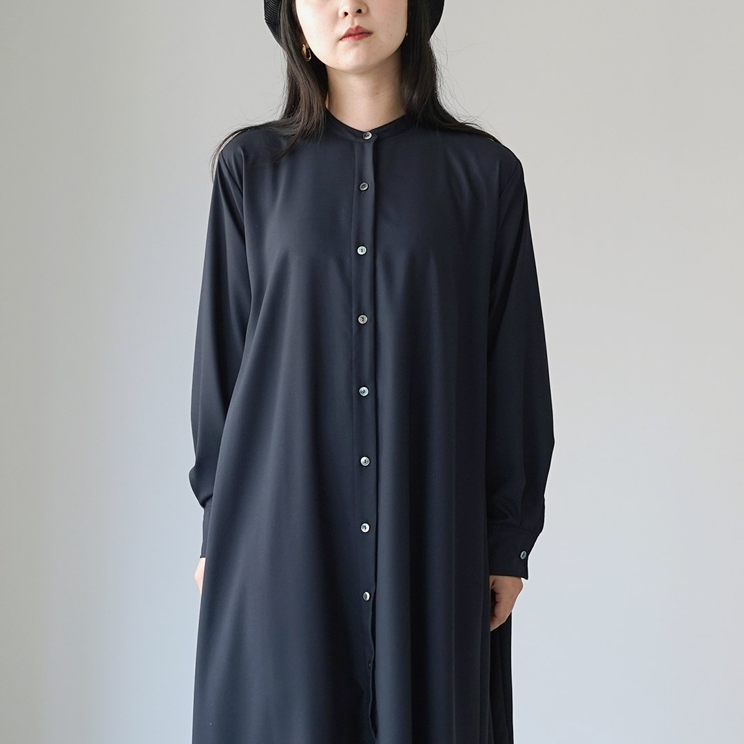 新品タグ付　ミズイロインド　2.3万円　スタンドカラー フレア ロング ワンピ mizuiro ind T/Rスタンドカラーフレアワンピース｜ MARcourt ONLINE