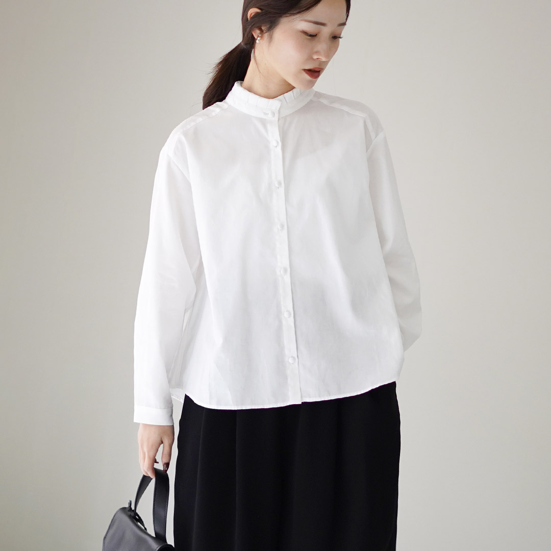 tumugu（ツムグ） コットンサテン タック衿 ブラウス / レディース