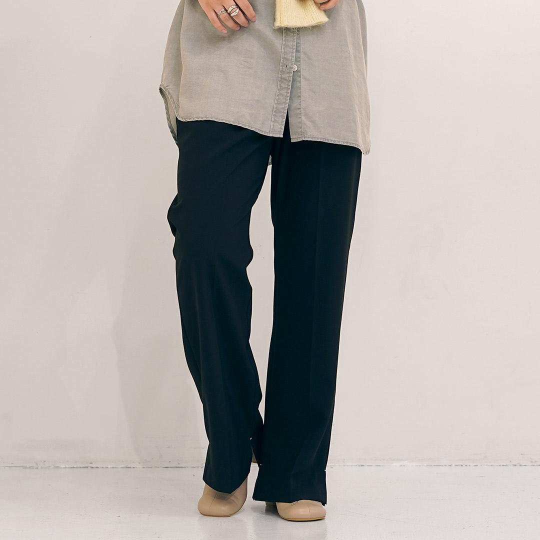 YENN 【予約販売：10月下旬発送予定】YENN（イェン） SIDE SLIT SLACKS