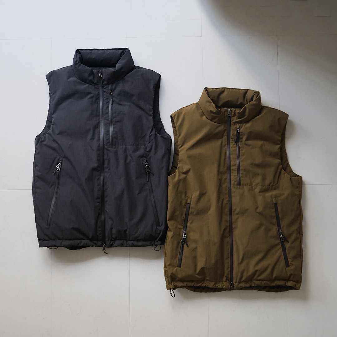 NANGA（ナンガ） 別注 HINOC ヒノック スタンドダウンベスト / 前開き