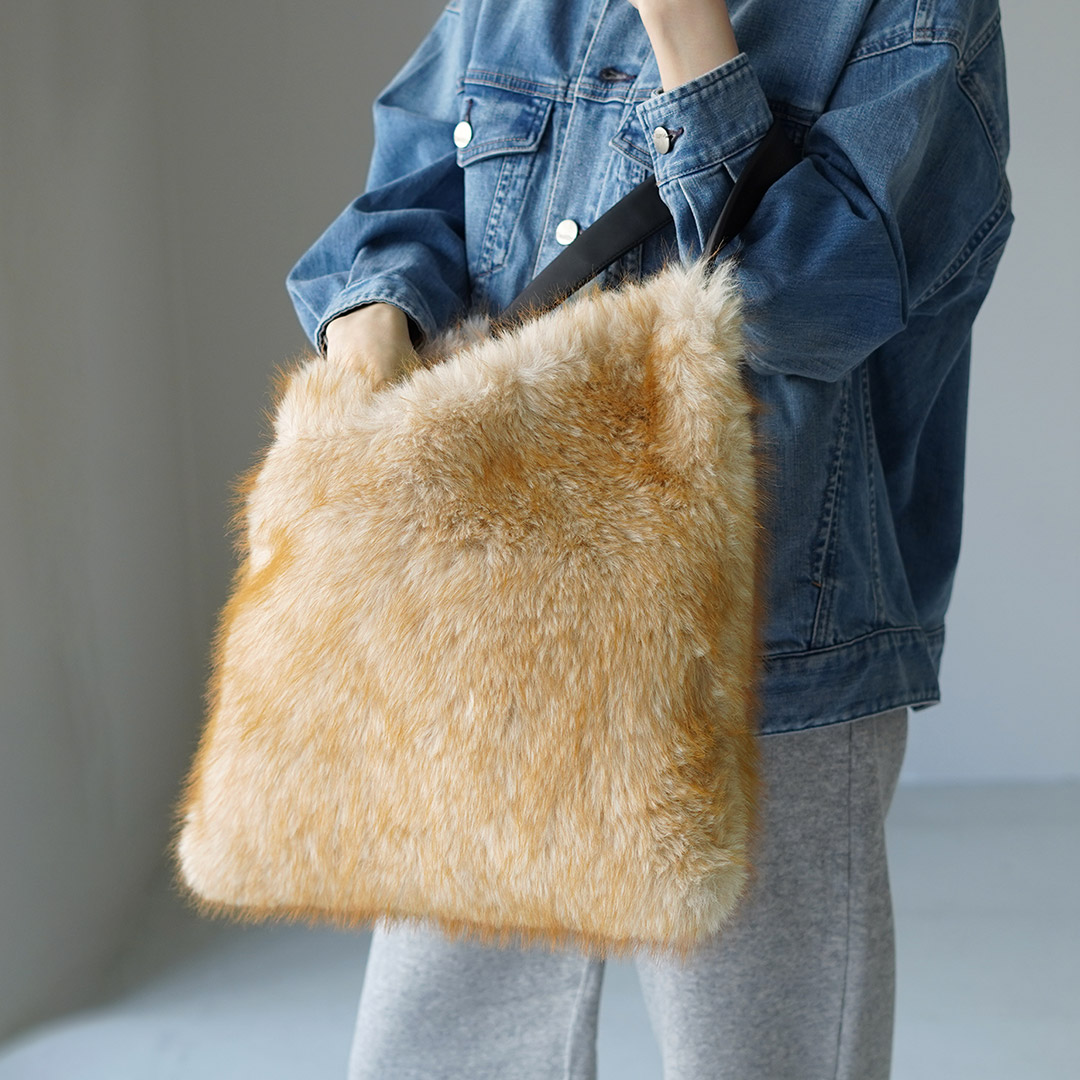 ATELIER BRUGGE（アトリエブルージュ） ビッグ エコファーバッグ / 鞄