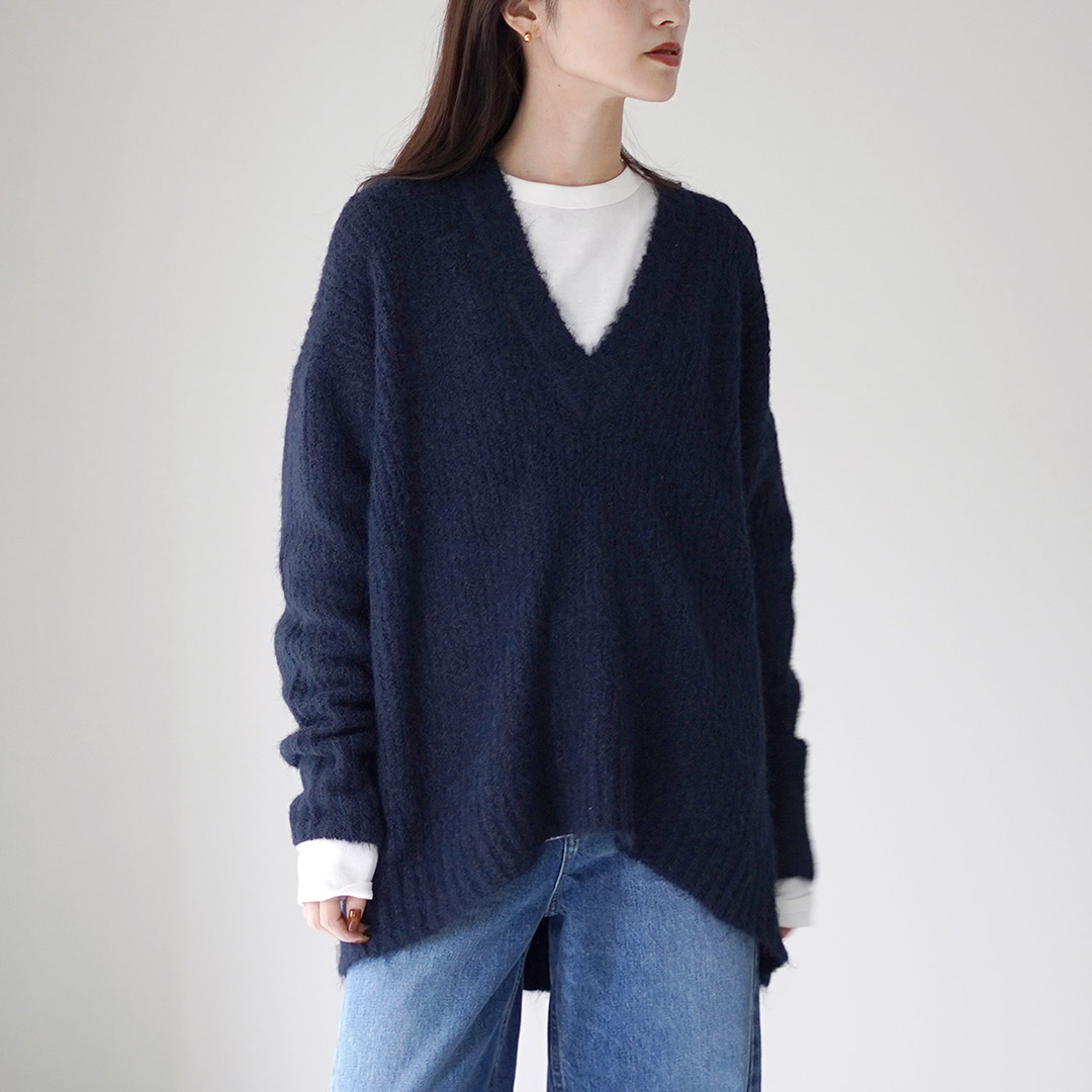 MAO MADE（マオメイド） フェザーヤーン ディープVネック ニット / レディース トップス セーター 長袖 無地 mao made MAO MADE（マオメイド） フェザーヤーン ディープV