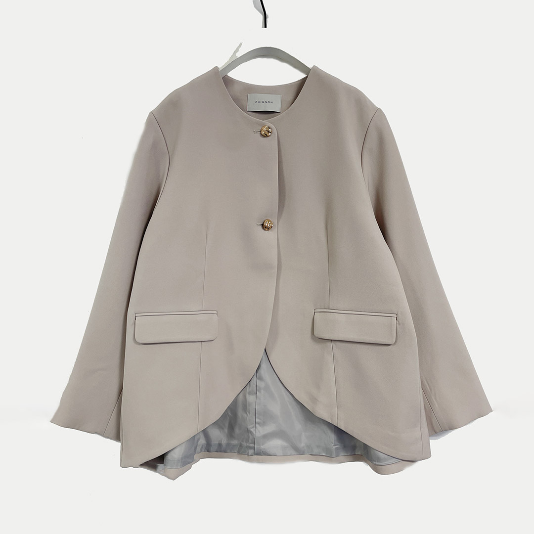 CHIGNON（シニヨン） ラウンドヘムJK / ジャケット ノーカラー