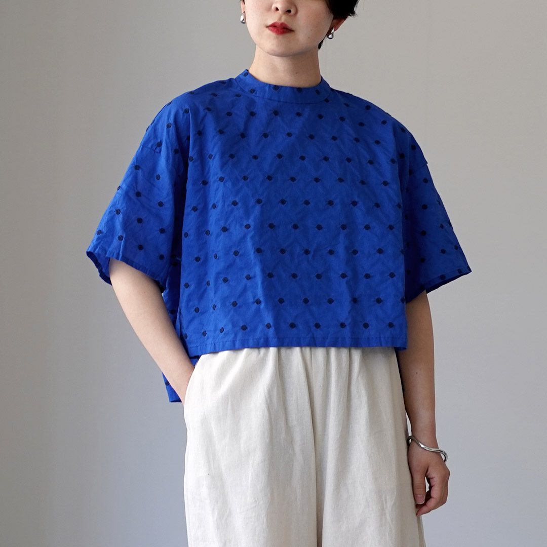 新品・美品♪ミディウミ◆フーディプルオーバーシャツ　ブラウス　コットン MidiUmi（ミディウミ） ドット ワイド プルオーバー 日本製
