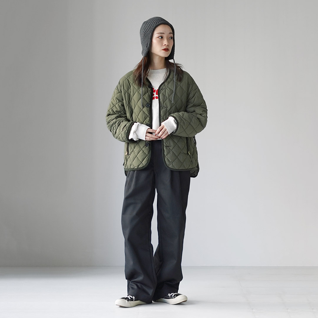 GYMPHLEX（ジムフレックス） ノーカラー キルトジャケット ショート