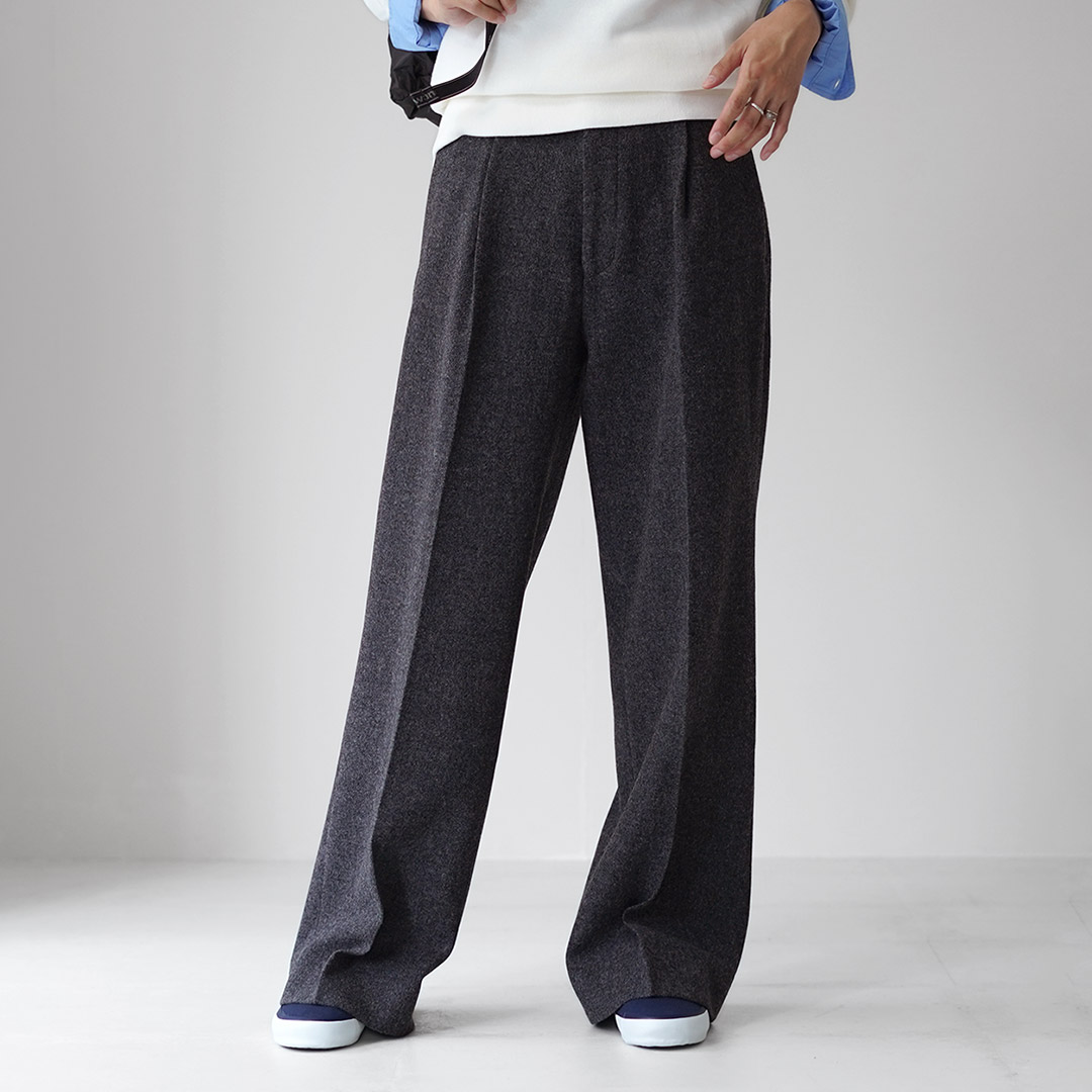 Shinzone（シンゾーン） ウール セミ フレア パンツ 25AMSPA09