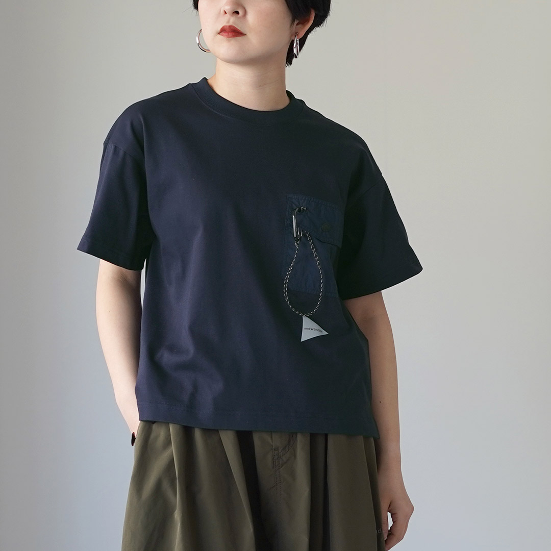 and wander（アンドワンダー） ポケットTシャツ W / レディース 半袖