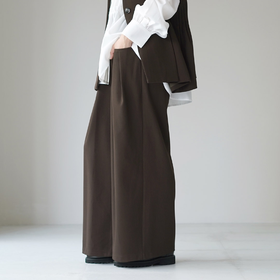 CYAN TOKYO（シアン トーキョー） Wタック ストレッチワイド パンツ / レディース ボトムス ウエストゴム セットアップ | CYAN TOKYO | 01