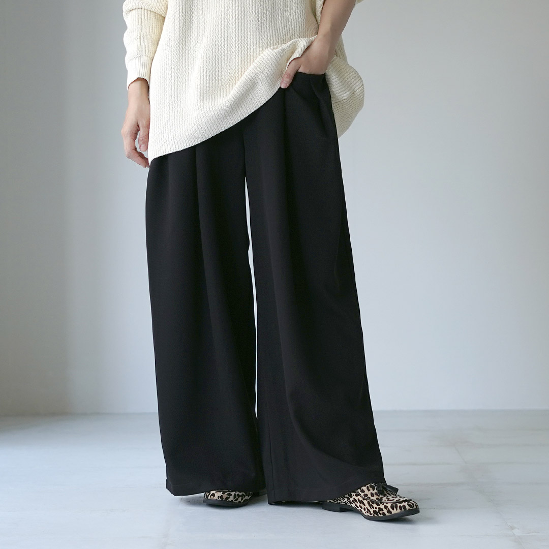 CYAN TOKYO（シアントーキョー） Wタック ストレッチワイド パンツ