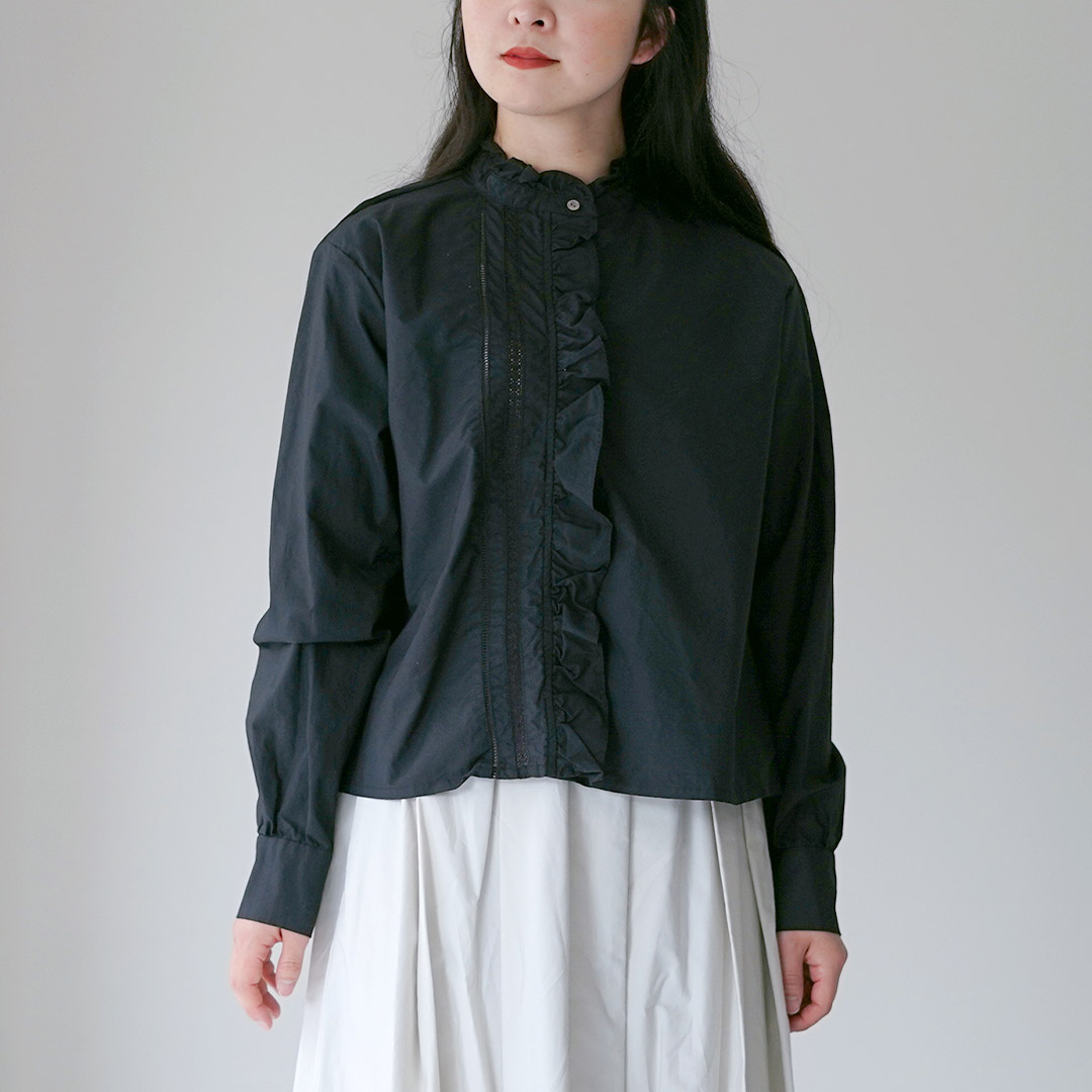 今期美品　midiumi フロントハーフ　フリルシャツ　ネイビー　ミディウミ MIDIUMI（ミディウミ） フロント ハーフフリル シャツ / レディース