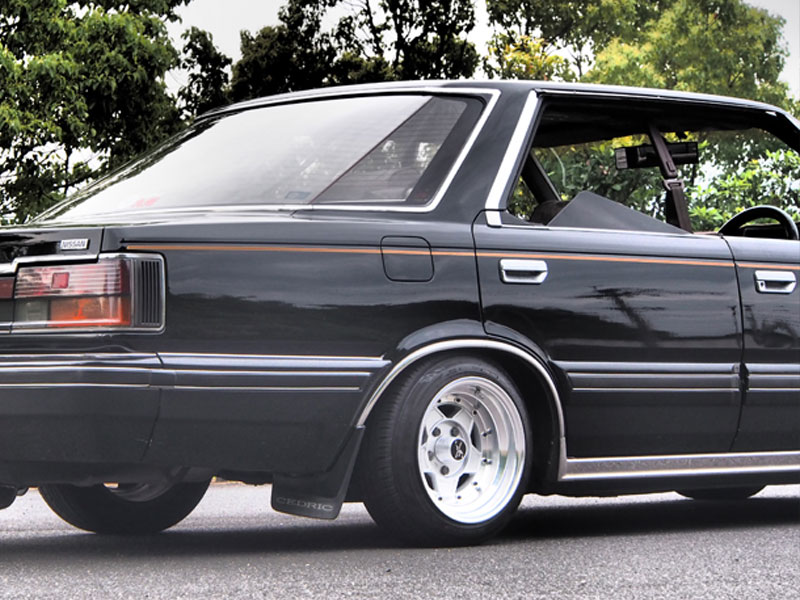 旧車 フォーカスファイブ -13 1480 14インチ 8J 114.3-4H 114.3-5H