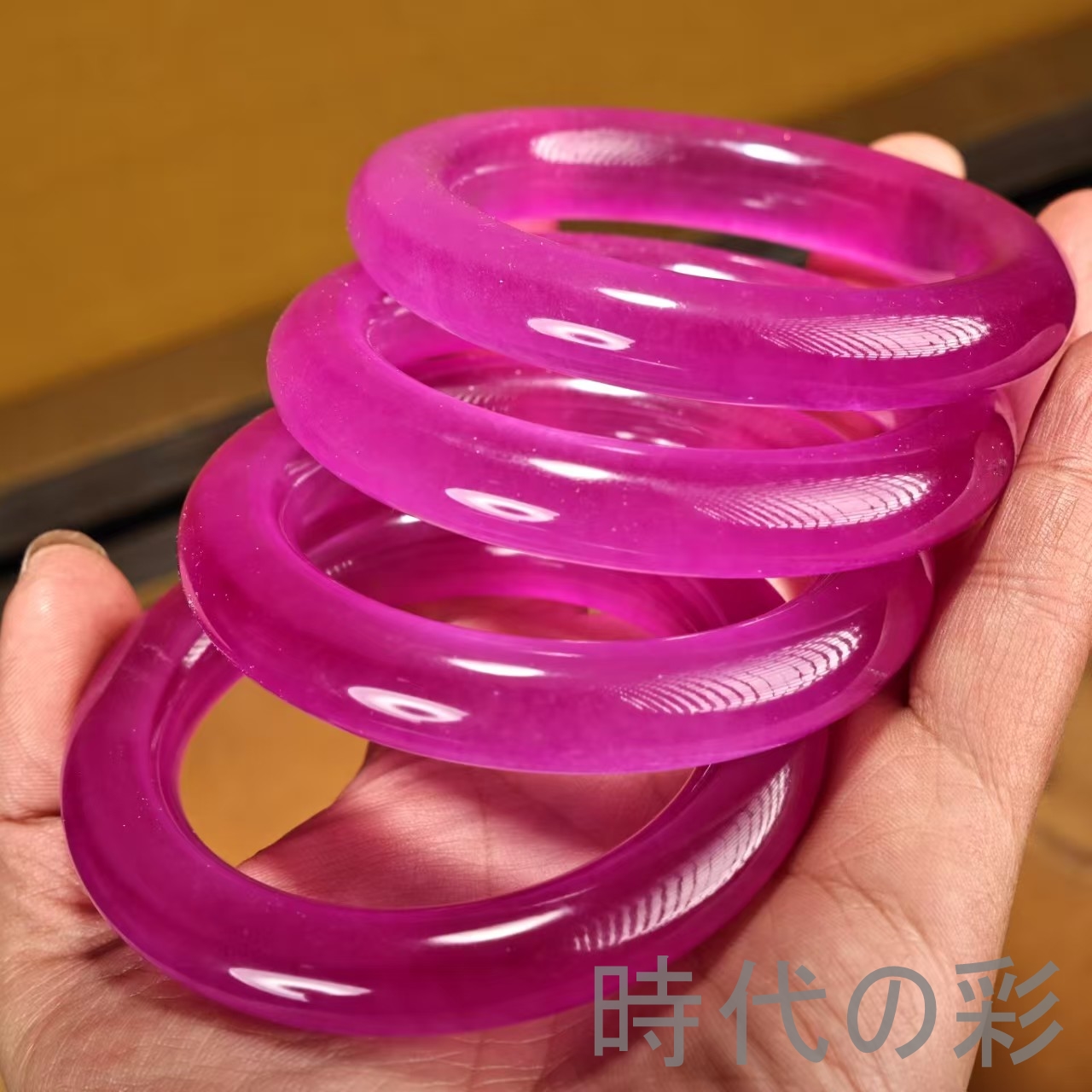 中国古美術 旧蔵『宮廷御藏 高冰種 紫羅蘭玉 手彫バングル』 玉器 腕輪 装身具 時代の彩】中国古美術 旧蔵『清代宮廷御藏 高冰種 紫羅蘭玉 手彫