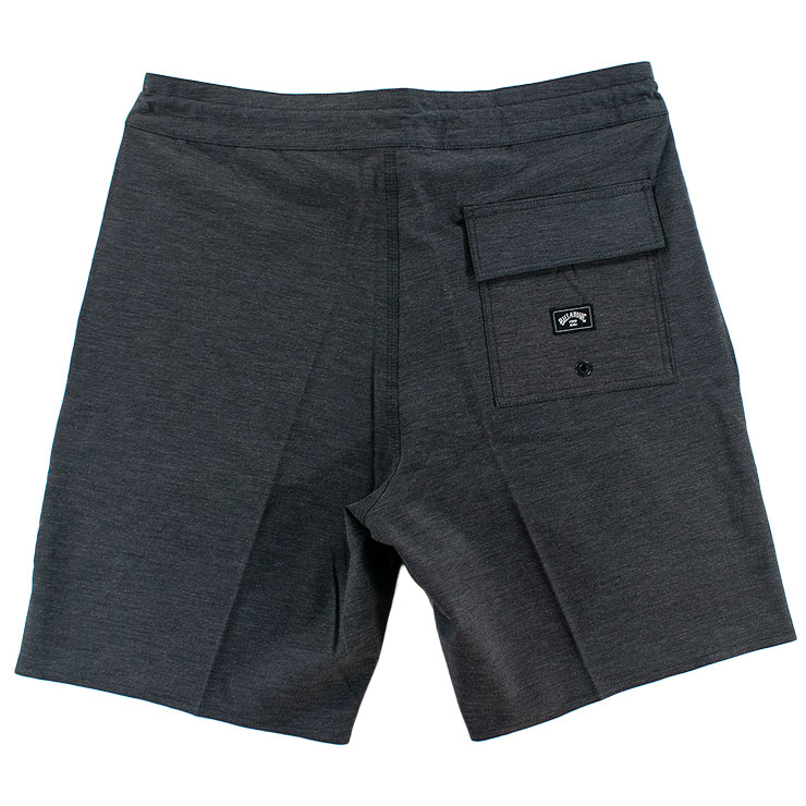 ビラボン billabong ボードケース　新品同様 BILLABONG スマホケース BILLABONG/ビラボン 防水ケース WATER