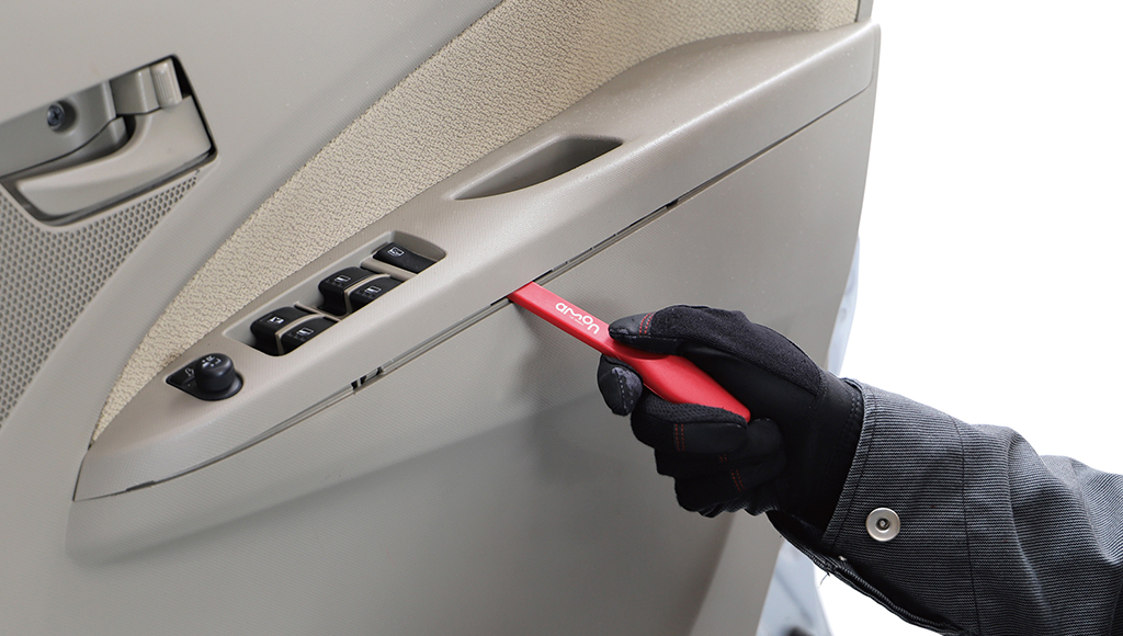 内張りはがし ストレート3503　エーモン製　使用例1