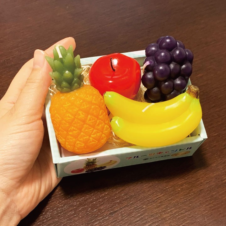 フルーツをかたどったお供え用のキャンドル