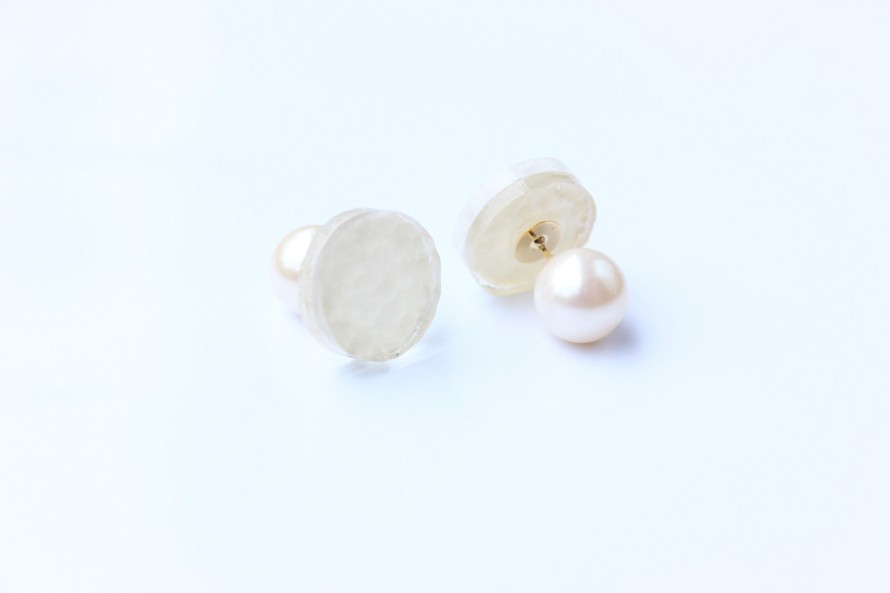 パールキャッチアクリルピアス 丸