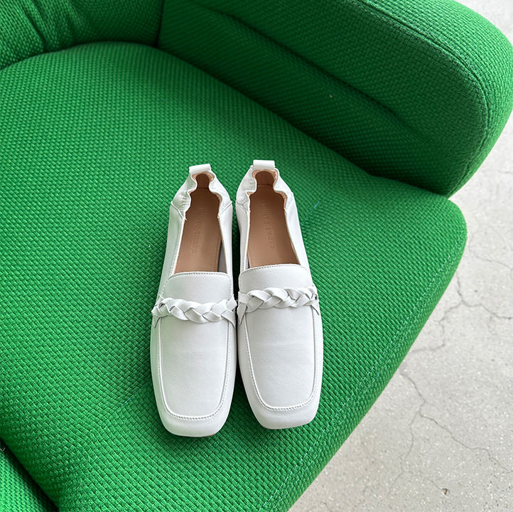 ローファー 天然牛革 編み込み モチーフ スクエアトゥ フラット