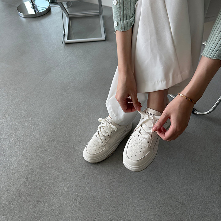 スニーカー 靴ヒモ レースアップ 厚底 フラット レディース 白