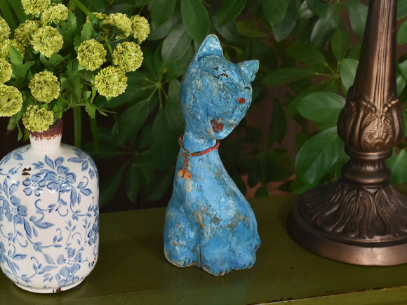 ブルーキャット アートのような個性的な青いネコ 置物 オブジェ 飾り