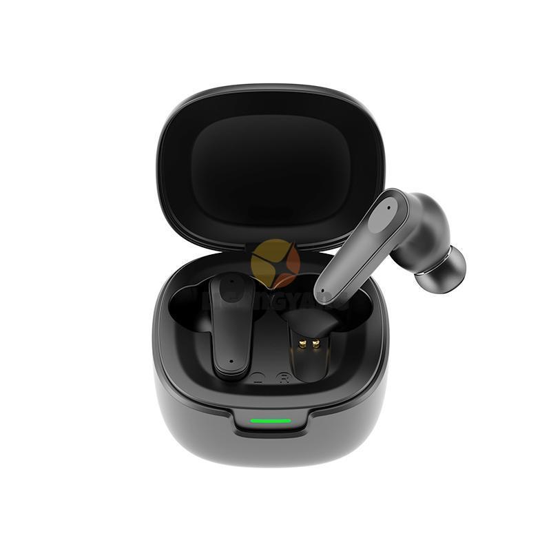 翻訳機 翻訳イヤホン 翻訳機携帯 翻訳機 AI Bluetooth 翻訳 同時通訳 ワイヤレス 海外旅行 観光 外国 ビジネス 英語 中国語 日本語 韓国語 多国語対応 2025最新 | ブランド登録なし | 01