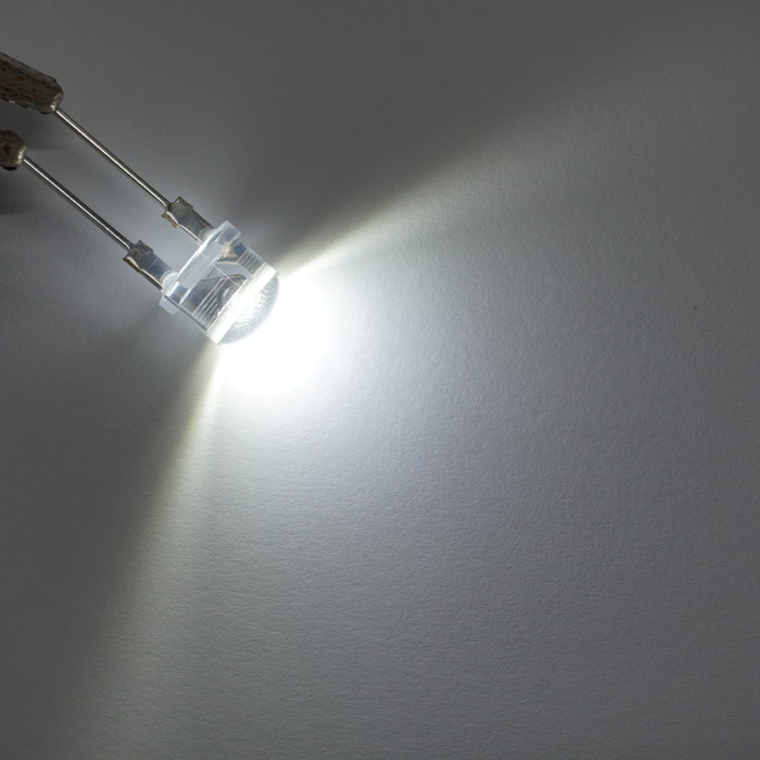 LED 発光ダイオード 8mm 3チップ 高輝度 明るい 電子工作 発光素子 5個入り :l38m5:電光ストア - 通販 - Yahoo ...