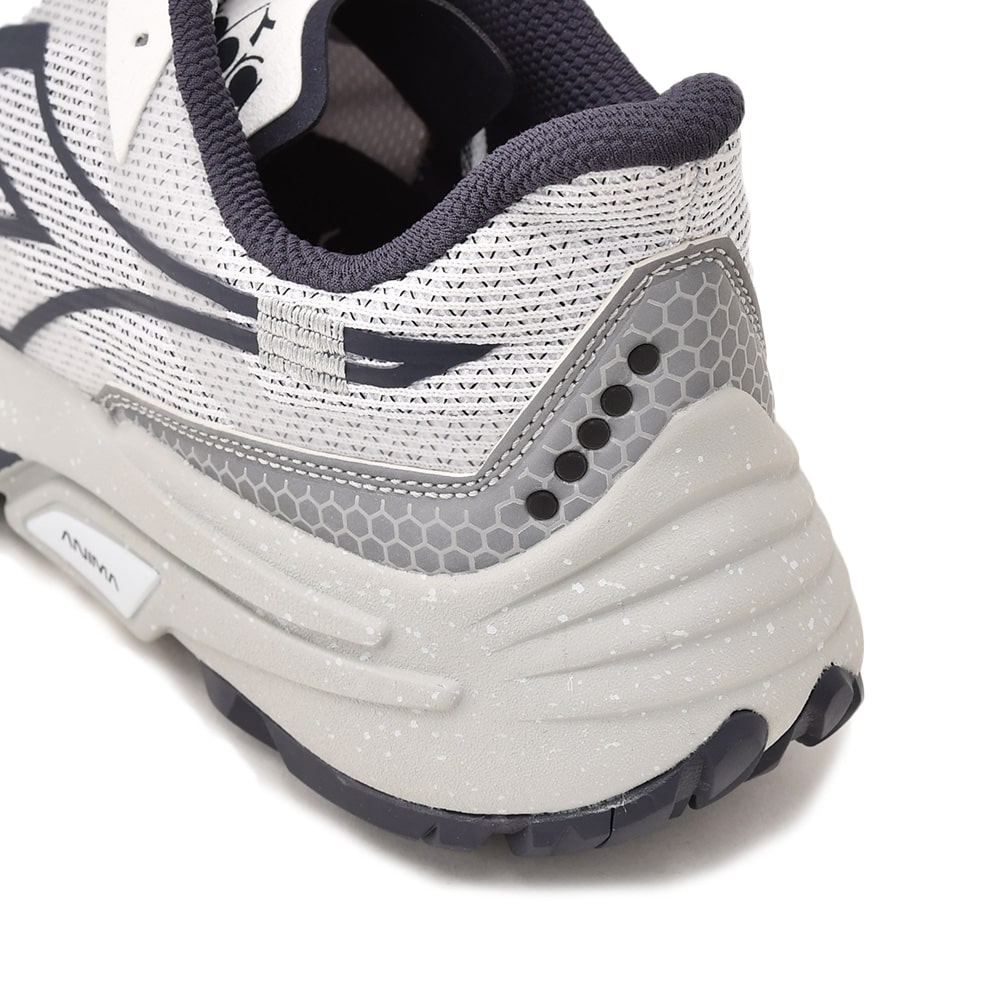 ディアドラ DIADORA トレイルランニングスニーカー メンズ