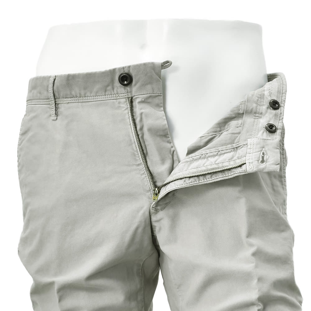 インコテックス INCOTEX SLACKS コットンパンツ メンズ チノスラックス 100番 ストレッチツイル ライトグレー ノープリーツ 製品染め 国内正規品の画像