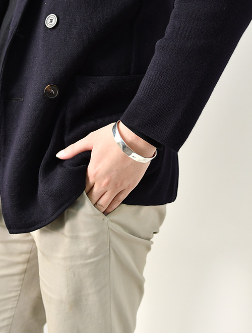 フィリップ オーディベール PHILIPPE AUDIBERT バングル メンズ SOLAR BRACELET シンプルデザイン 真鍮ブレスレット シルバーメッキ 国内正規品の画像