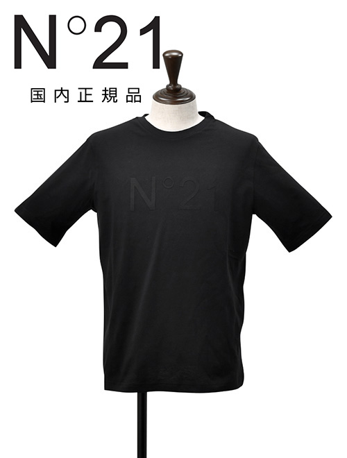 ヌメロ ヴェントゥーノ N°21 半袖Tシャツ メンズ クルーネックカットソー 同色ロゴアップリケ ブラック 黒 コットンジャージー レギュラーフィット 国内正規品｜deradera