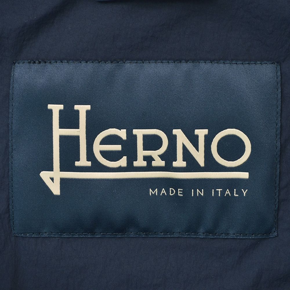 ヘルノ HERNO M-65型ライトブルゾン メンズ ミリタリーブルゾン 撥水ナイロン ULTRALIGHT CREASE ネイビー 紺 超軽量 インサイドフード 国内正規品の画像