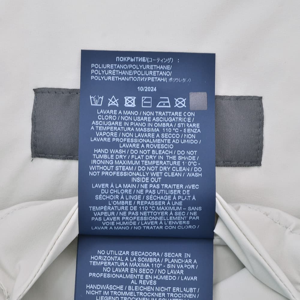 ヘルノ HERNO 軽量ナイロンジャケット メンズ 2つ釦シングルフロント FUNCTIONAL WARDROBE アイスグレー ストレッチ性 撥水 GA000179U 国内正規品の画像